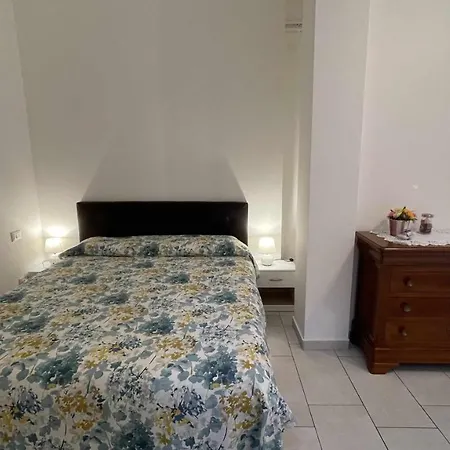 Villino Indipendente Con Vista Mare In Locazione Ad Ospedaletti
