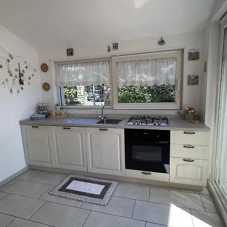 Villino Indipendente Con Vista Mare In Locazione Ad Ospedaletti Apartment *