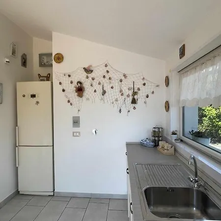 Villino Indipendente Con Vista Mare In Locazione Ad Ospedaletti Διαμέρισμα Imperia