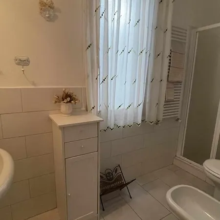 Διαμέρισμα Villino Indipendente Con Vista Mare In Locazione Ad Ospedaletti *